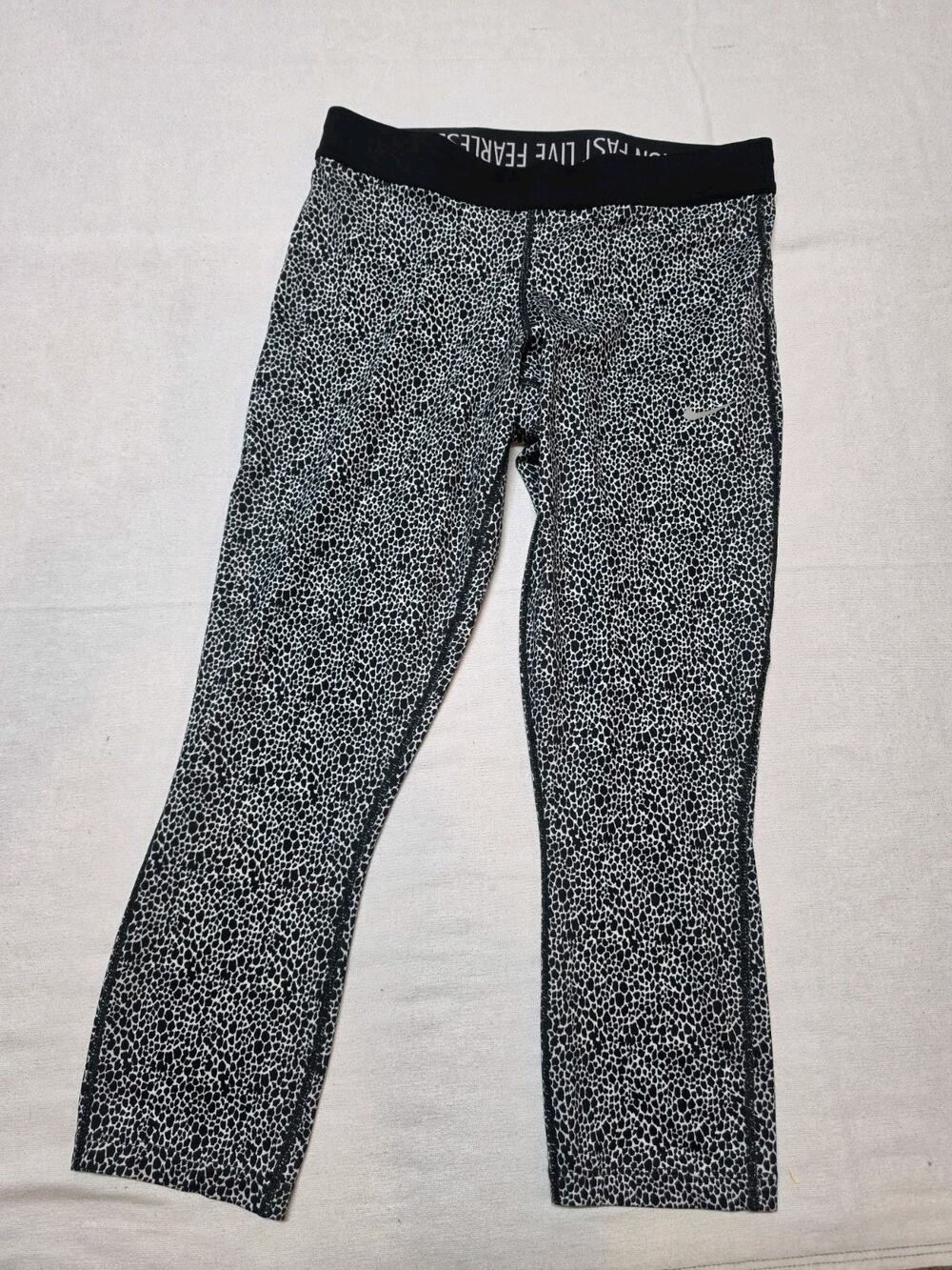 nike jogger women Dry Fit Black And White Size Medium